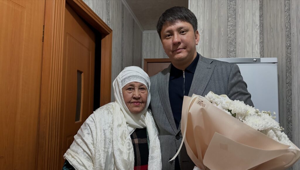 ҚАЗЫНАЛЫ ҚАРТТАРЫМЫЗҒА ҚҰРМЕТ — ҰРПАҚҚА ӨНЕГЕ